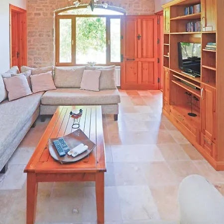 Villa Sleeps 6 Air Con Wifi Bitez