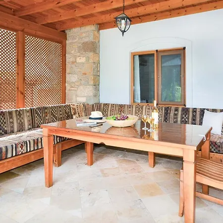 Sleeps 6 Air Con Wifi Bitez